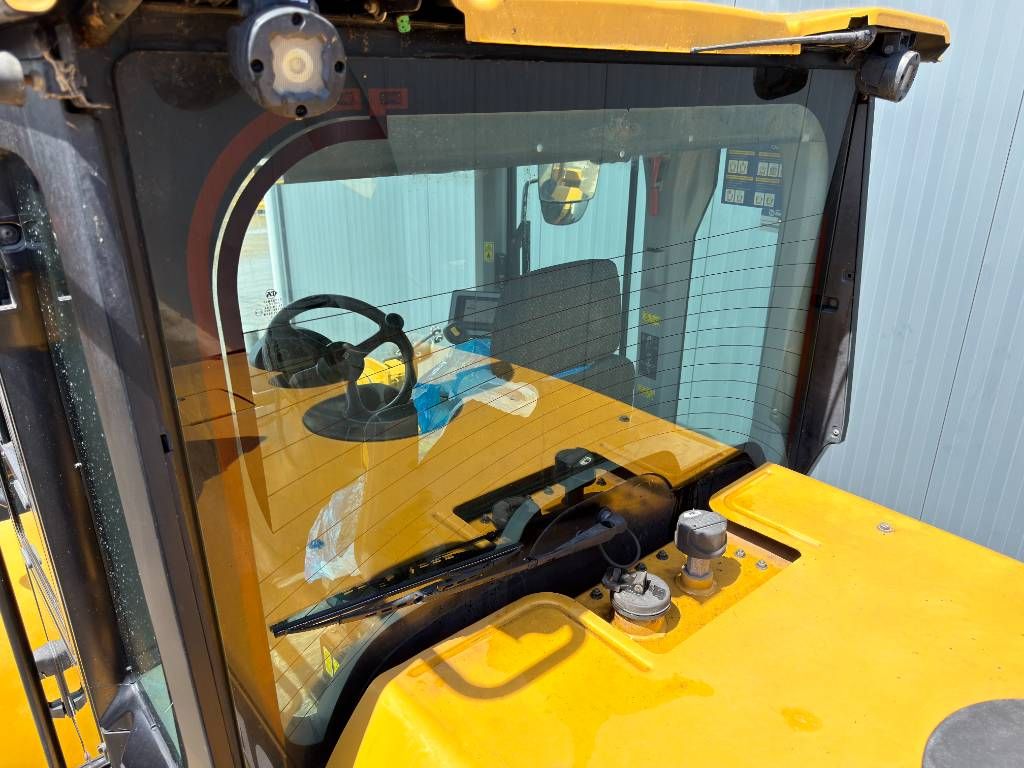 CAT 938M