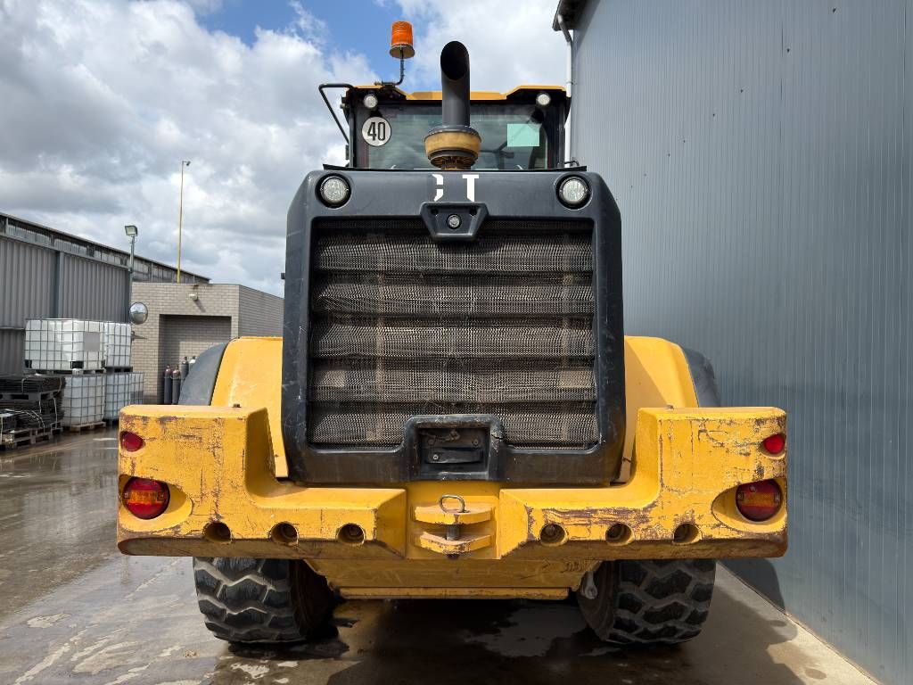 CAT 938M