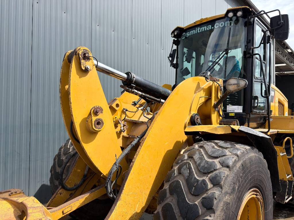 CAT 938M