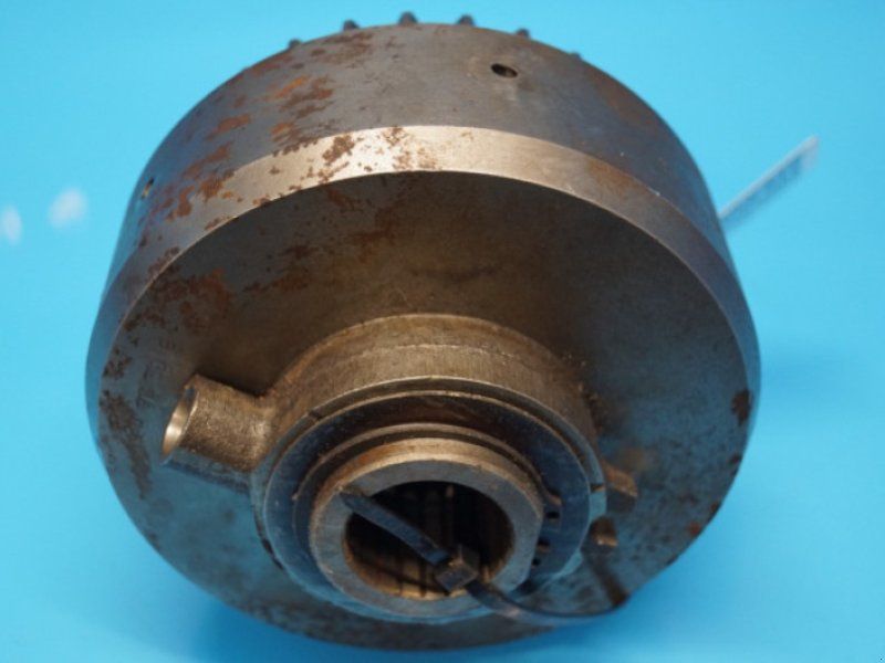 Ford 8210