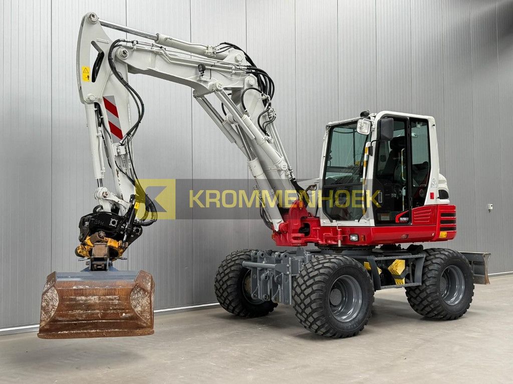 Takeuchi TB 295 W Engcon Tilt Rotator KH9585