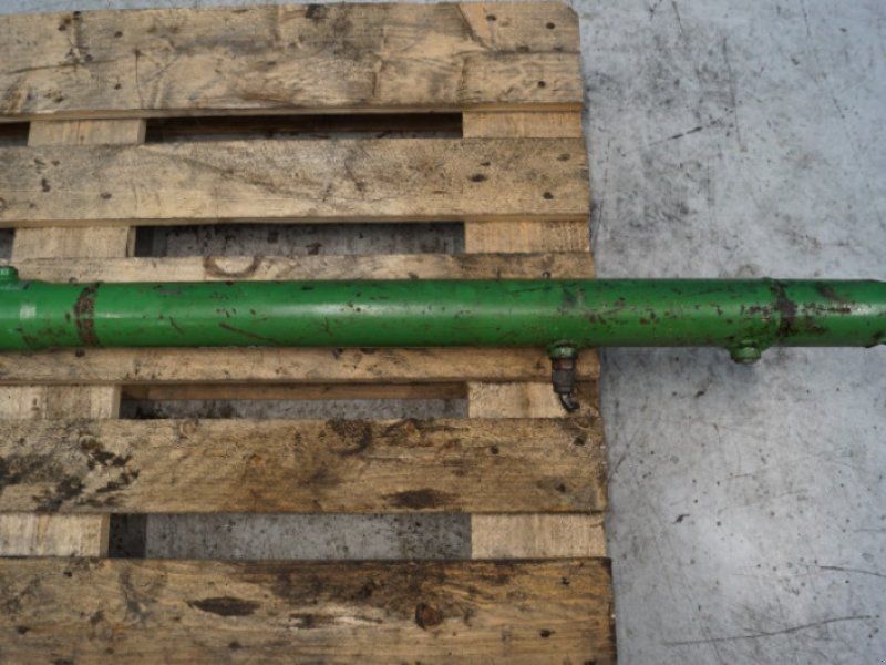 John Deere 2066