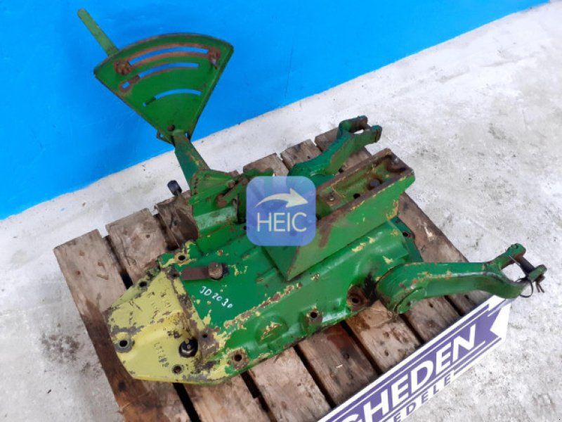 John Deere 2040
