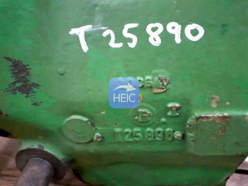 John Deere 3030