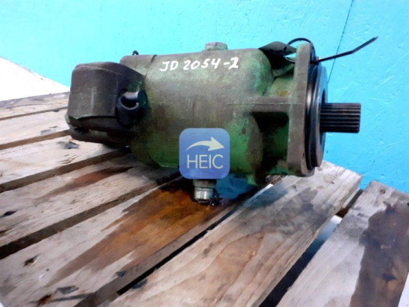 John Deere 2054