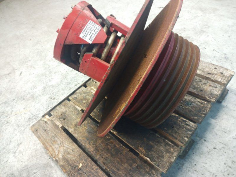 Case CF80
