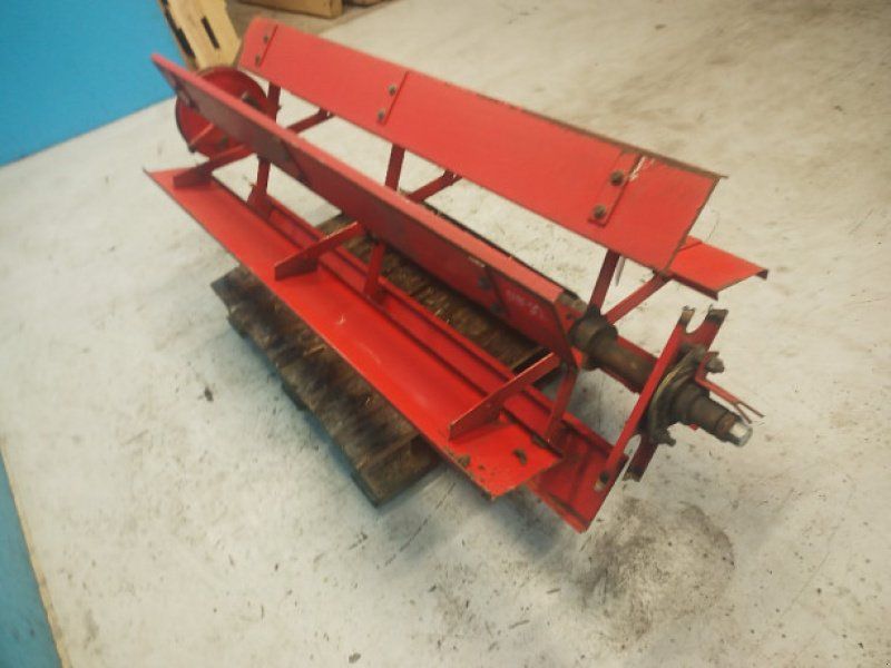 Massey Ferguson 32
