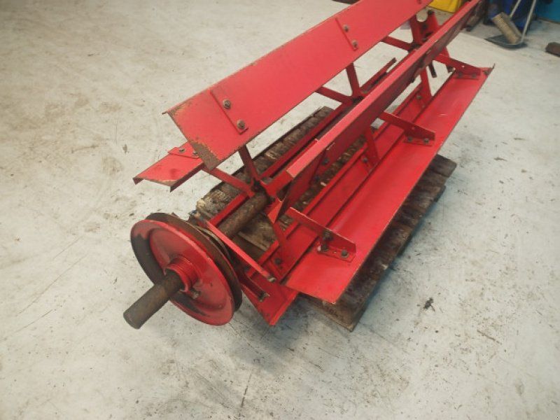 Massey Ferguson 32