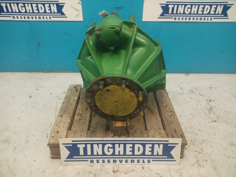 John Deere 2066