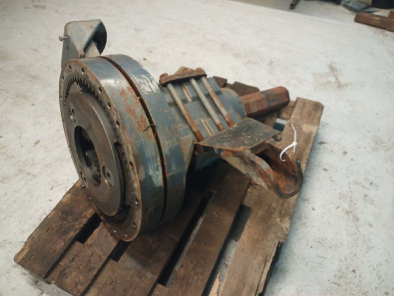 New Holland 8970