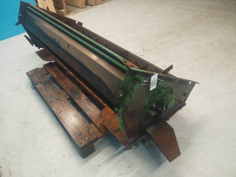 John Deere 2066