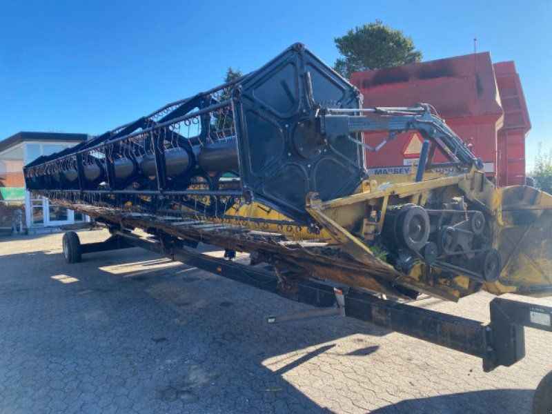 New Holland 35
