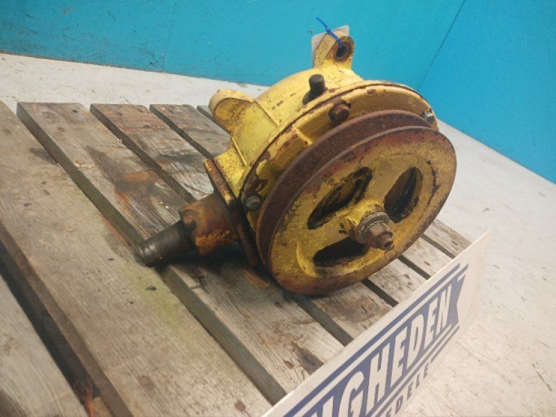 New Holland 8080