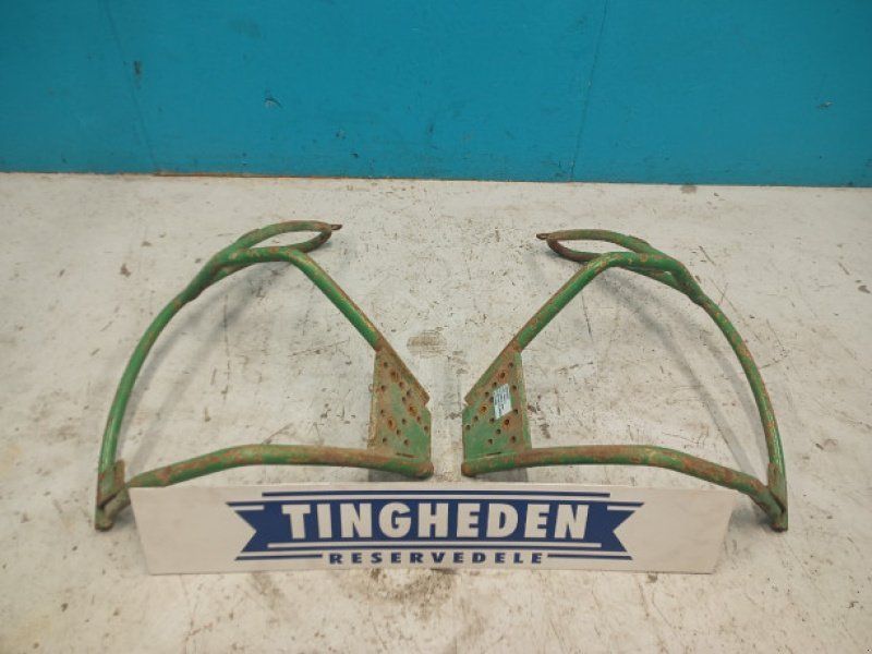 John Deere 3040