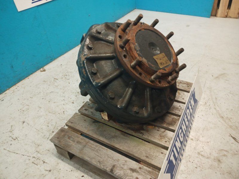 New Holland CR9090