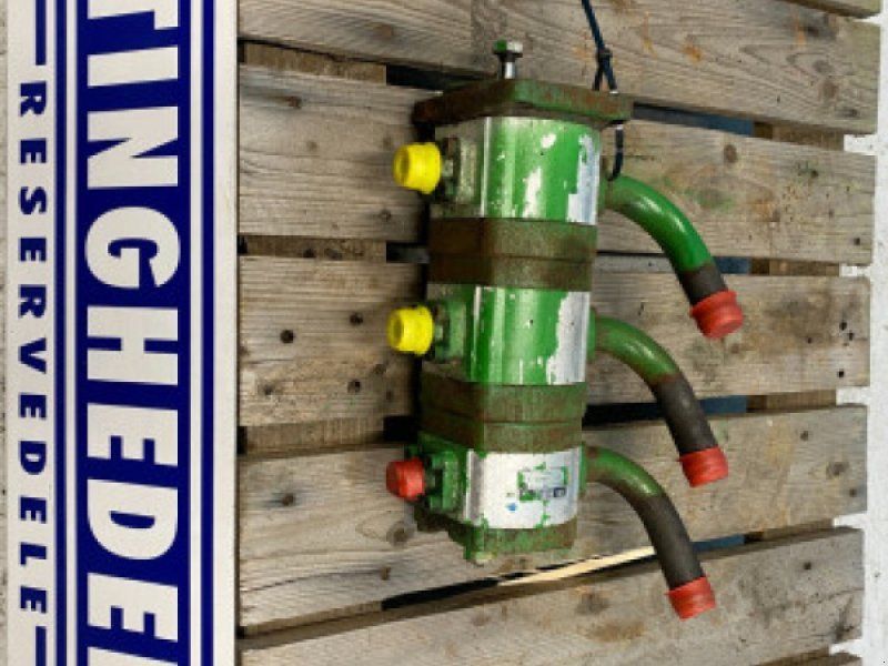 John Deere 1170