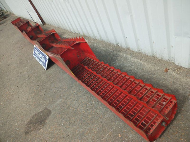 Massey Ferguson 38