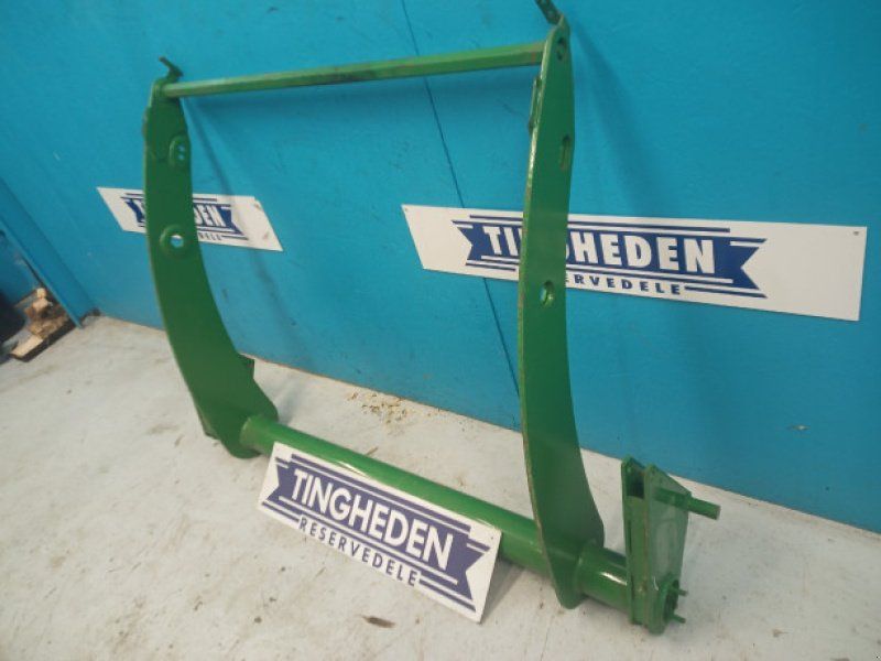 John Deere 590