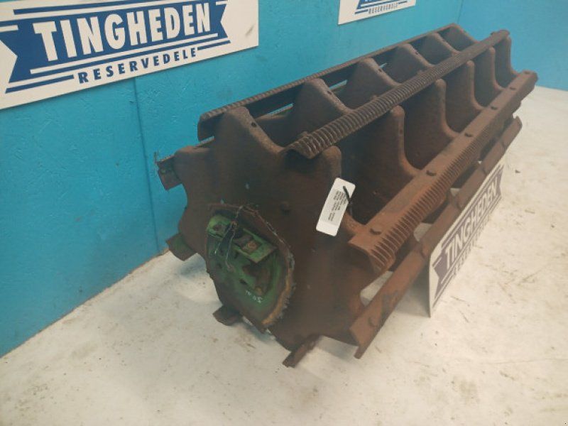 John Deere 1085