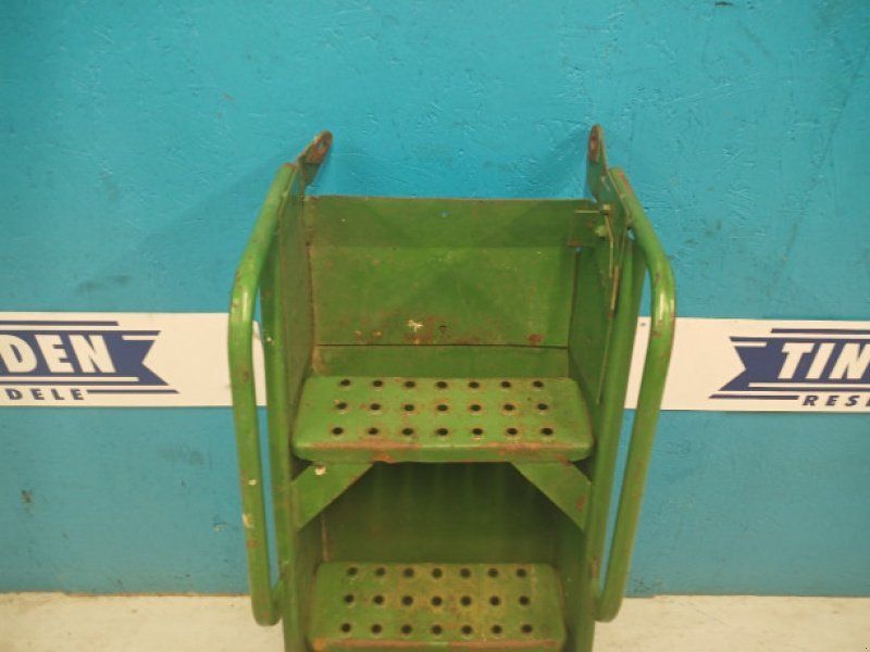 John Deere 1085