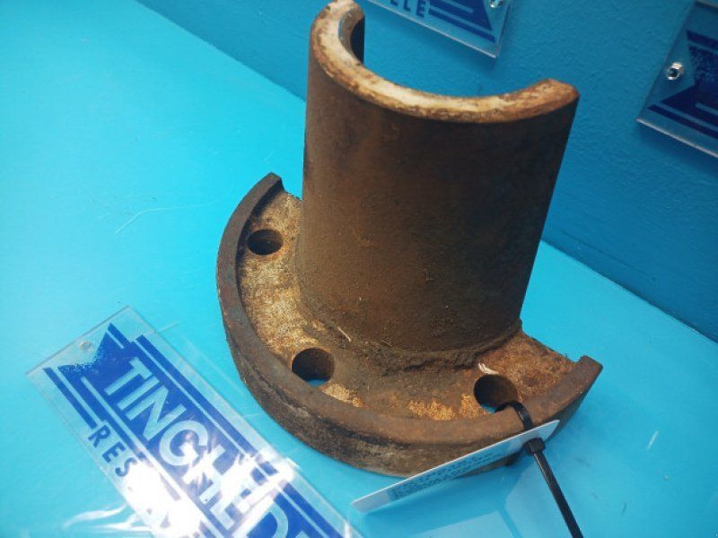 Ford 8630