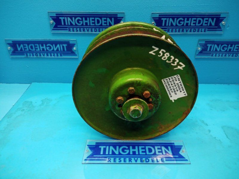 John Deere 2054