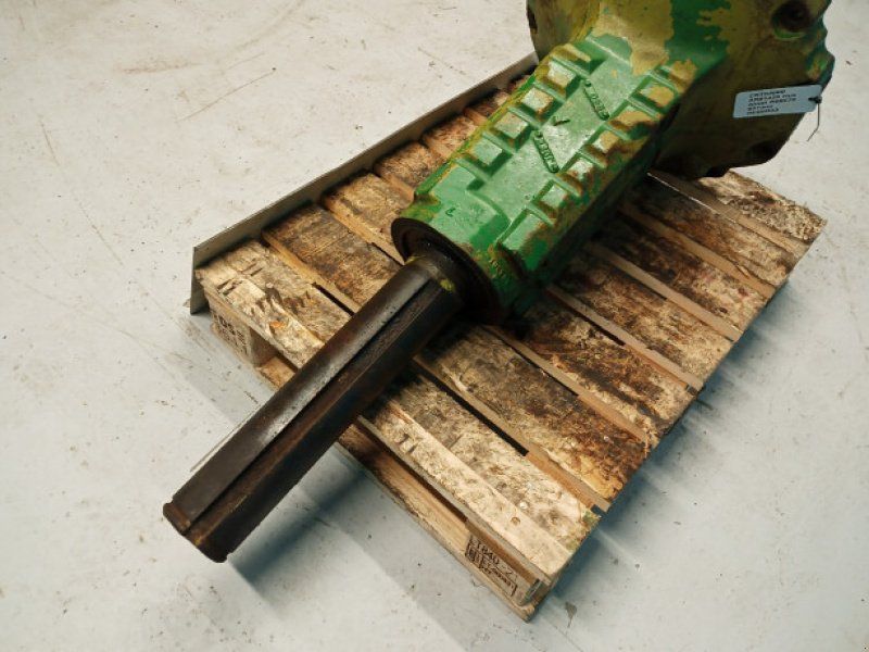 John Deere 4040