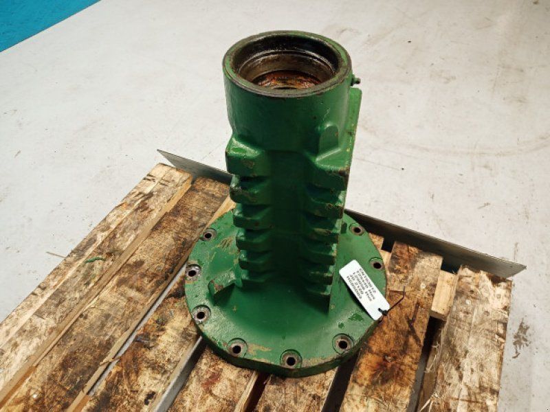 John Deere 2120