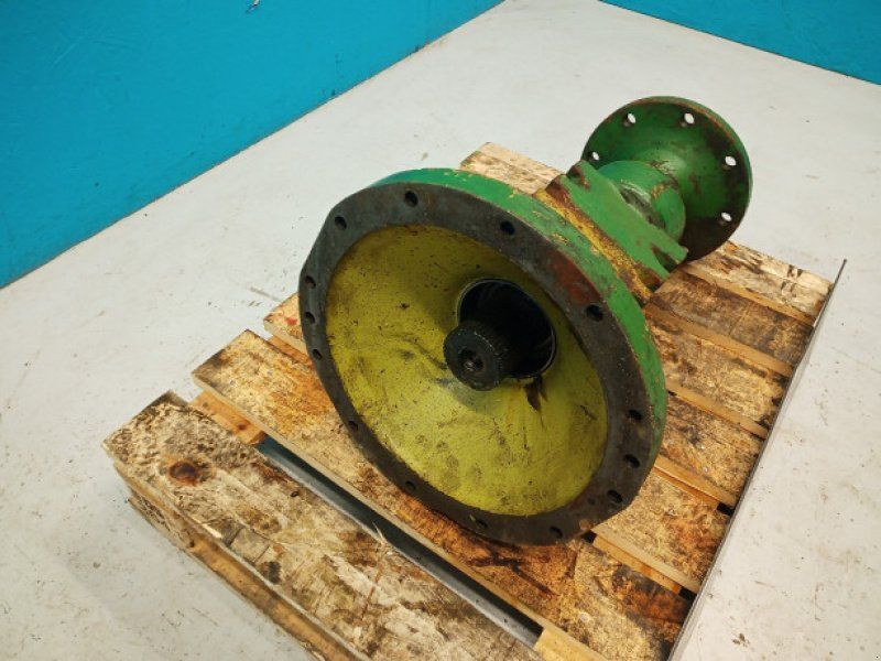 John Deere 2140