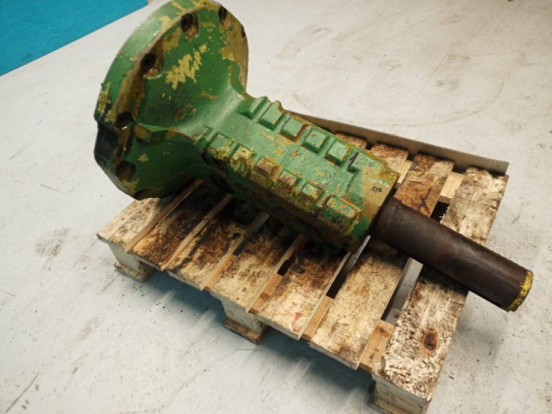 John Deere 4040
