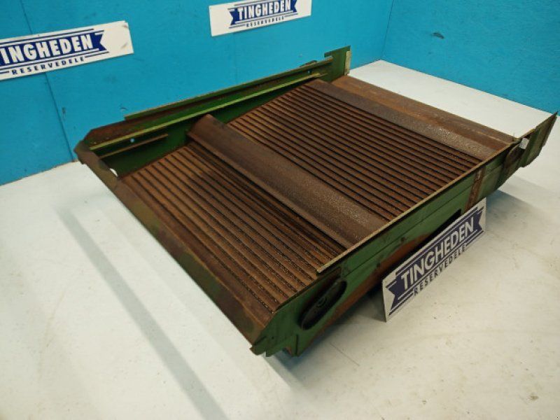 John Deere 2054