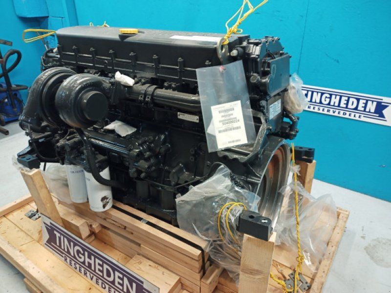 Iveco F3AE0684P E905