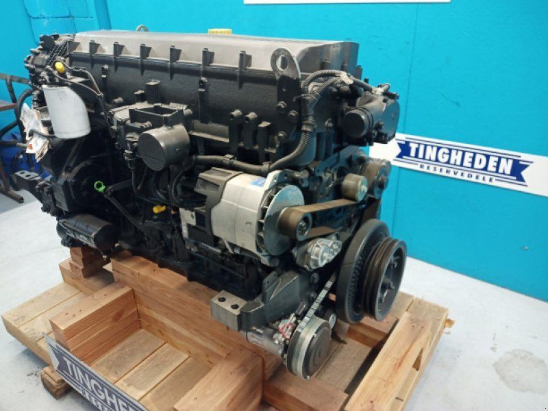 Iveco F3AE0684P E905