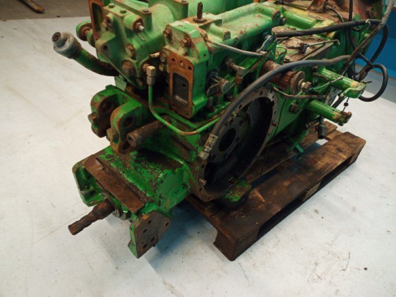 John Deere 4040