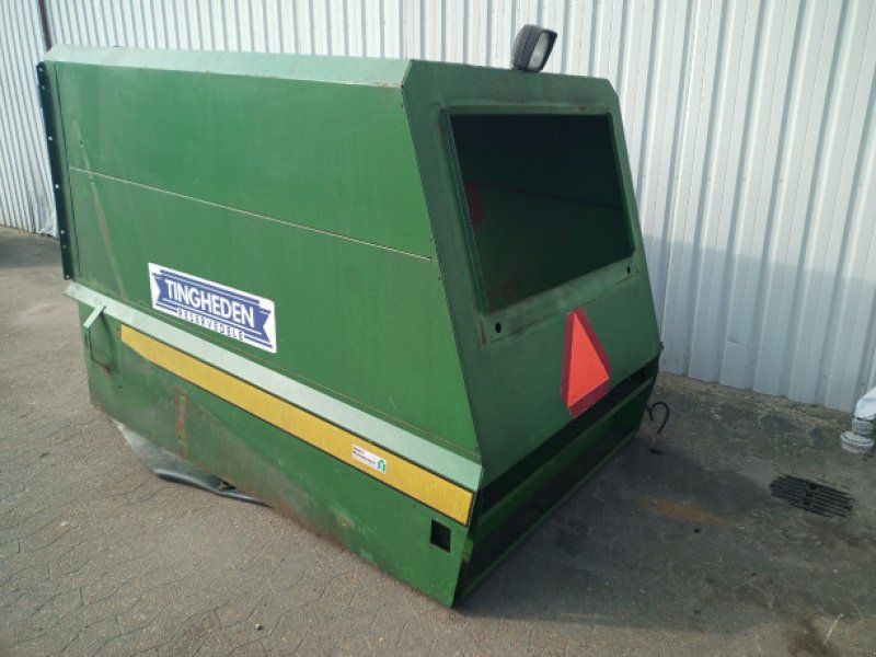 John Deere 2054