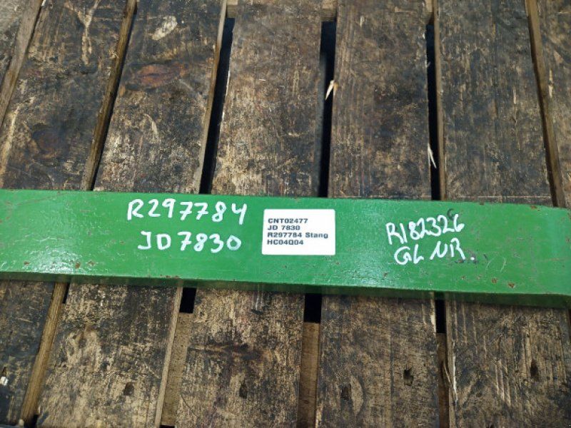 John Deere 7830