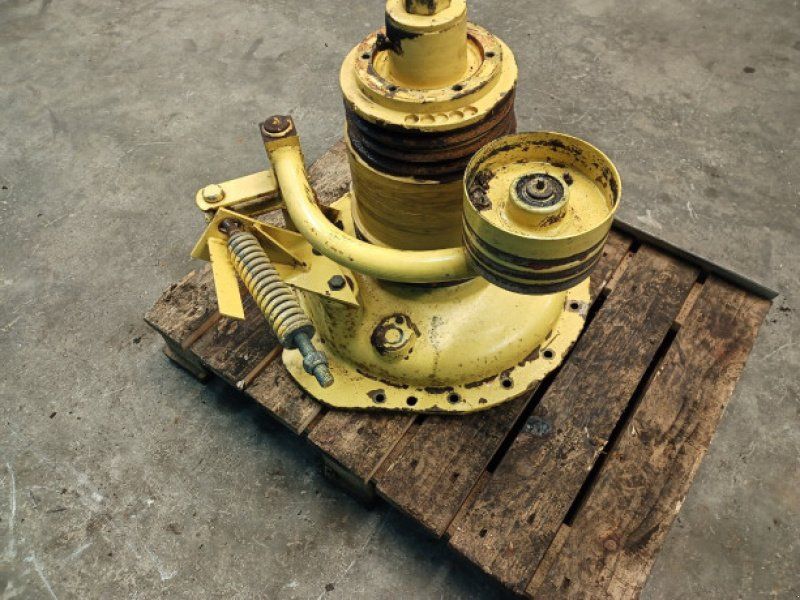 New Holland 8060