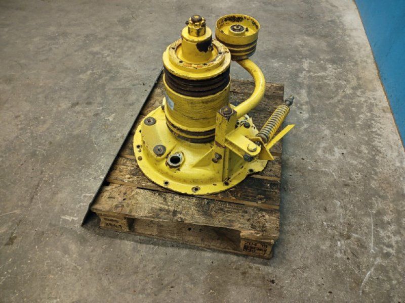 New Holland 8060