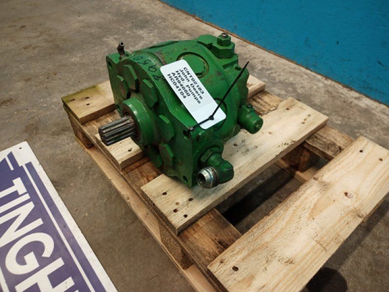 John Deere 4240