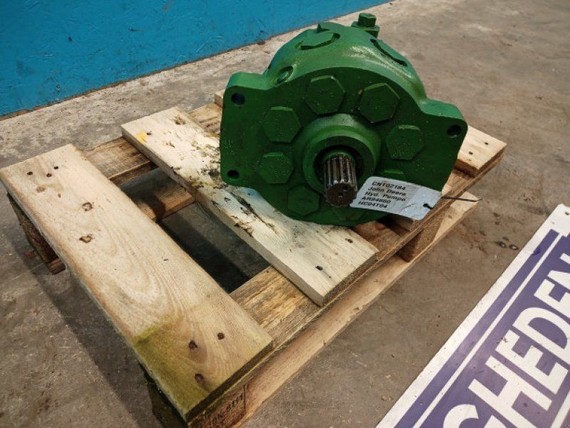 John Deere 4240S