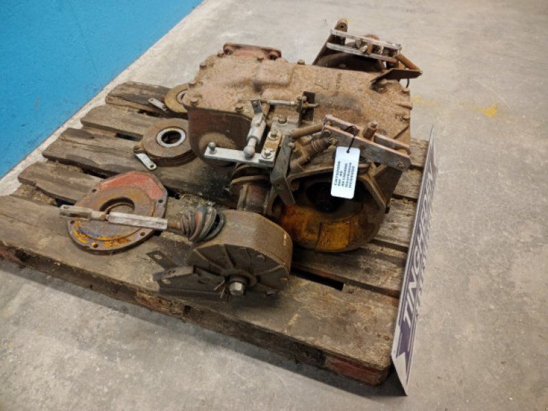 Massey Ferguson 40