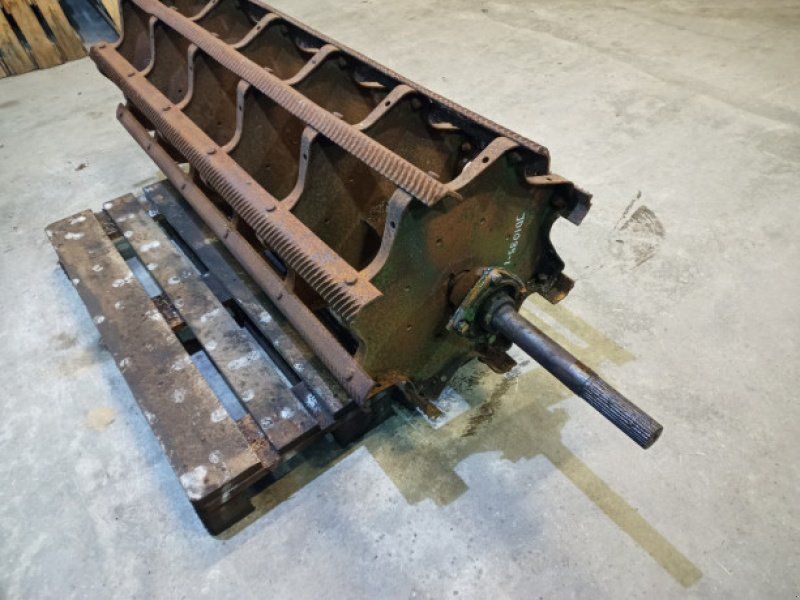 John Deere 1085