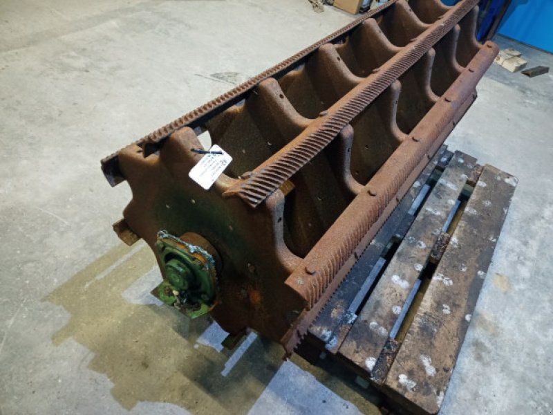John Deere 1085