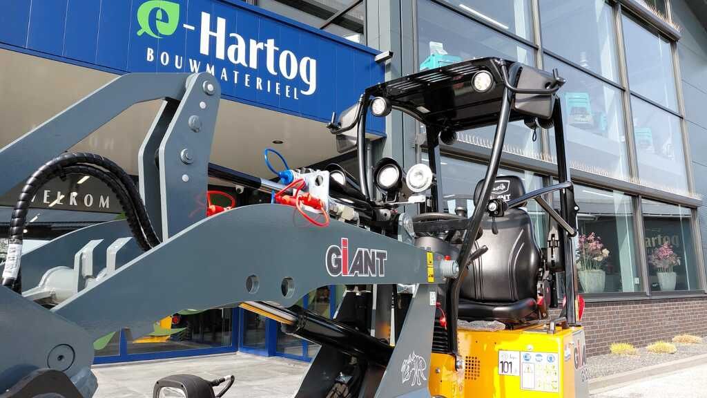 Giant G1200HD