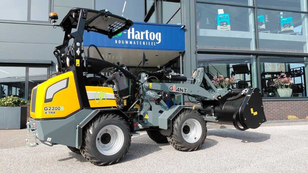 Giant G2200E X-Tra