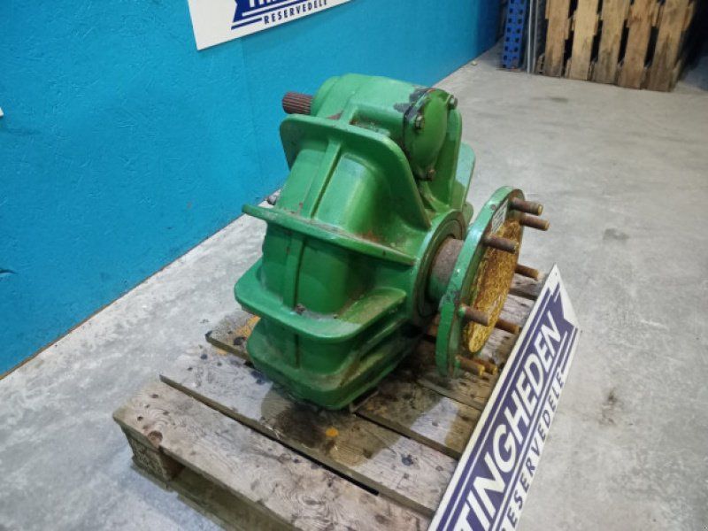 John Deere 1085