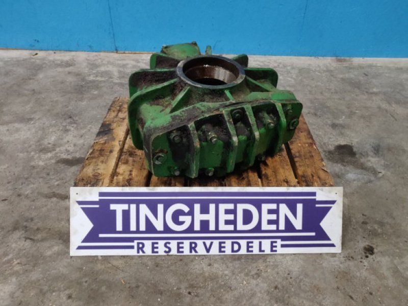 John Deere 1085