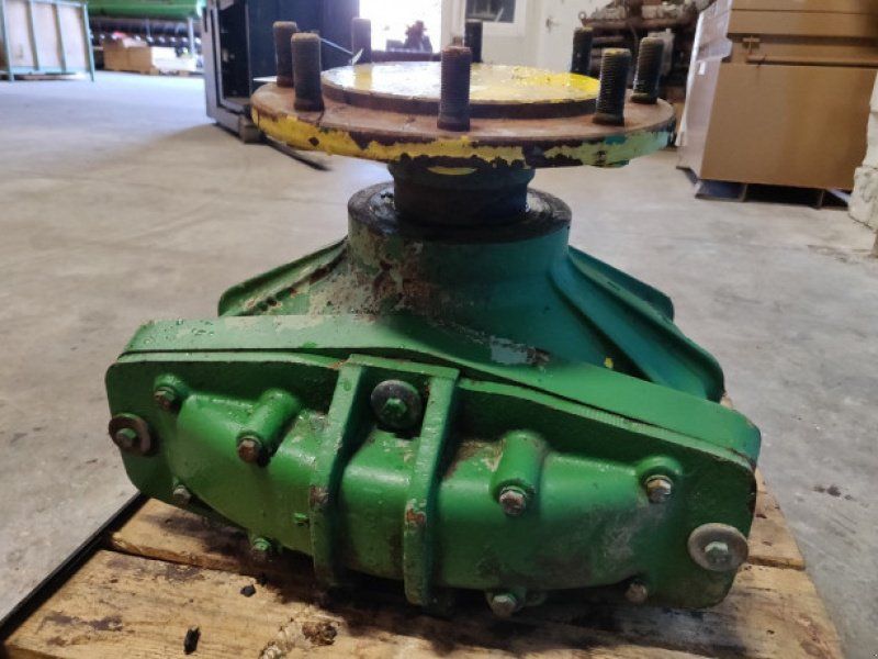 John Deere 1065