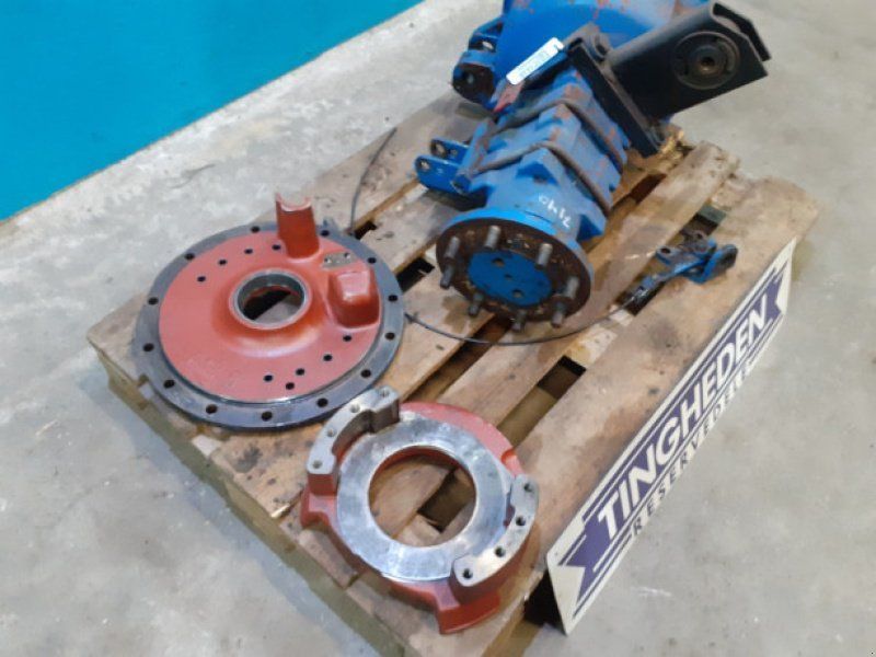 Ford 7840