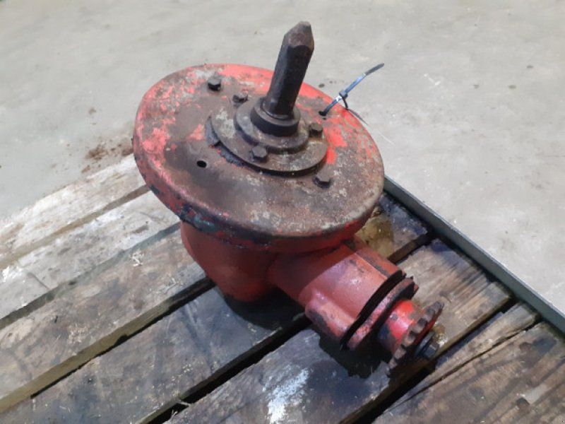 Massey Ferguson 660